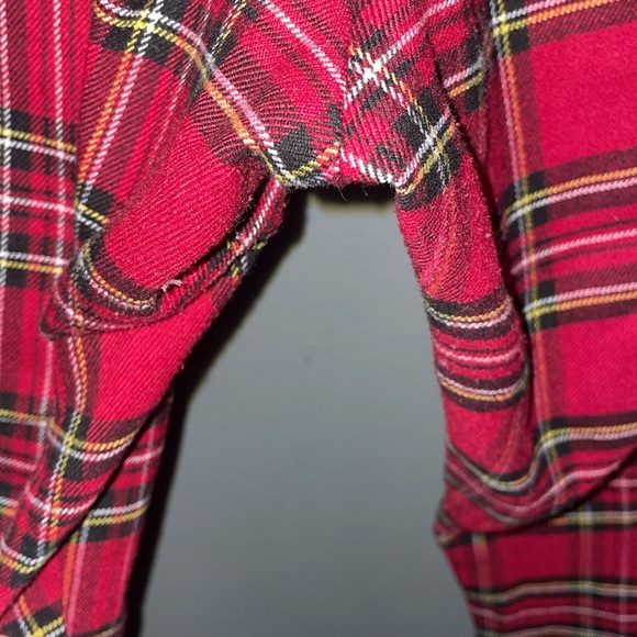 🍉 Women’s Red Plaid Medium Hot Topic Pants - Picture 7 of 7